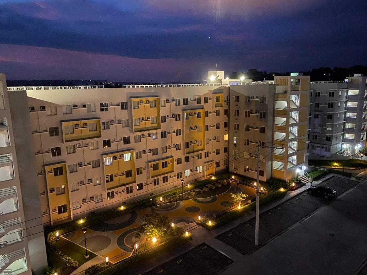 Entire 2Br Condo Unit@8 Spatial Condominium Davao Stadt Exterior foto