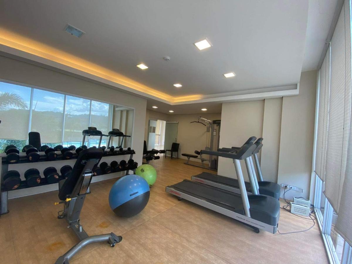 Entire 2Br Condo Unit@8 Spatial Condominium Davao Stadt Exterior foto